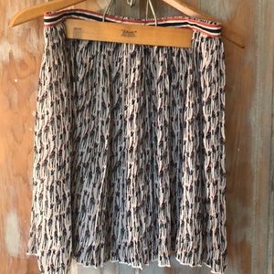 Bass & Co Pleated Giraffe Skirt Size 2